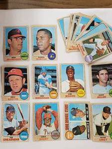lot 123 image: Lot of 20 1968 Topps MLB Cards