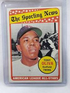 lot 205 image: Tony Oliva 1969 Topps The Sporting News No. 427