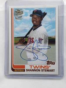 lot 222 image: Shannon Stewart On Card Auto 2021 Topps Archives Fan Favorites No. FFA-SS