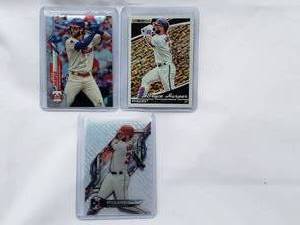 lot 229 image: Lot of 3 Bryce Harper Inserts 2020 Topps Chrome 97 Refractor, 2018 Topps HT-BH, 2022 Topps Black Gold No. BG-19