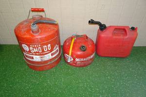 lot 321 image: 3 Gas Cans - 2 Metal