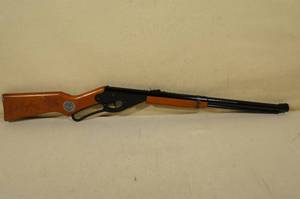 lot 28 image: Daisy Model 1938 Saddle Ring Carbine BB Gun