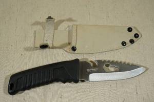 lot 35 image: Hunting Knife with Sheath