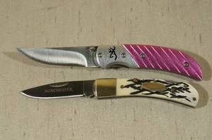 lot 37 image: Winchester and Browning Pocket Knives