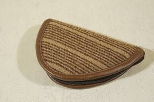 lot 48 image: 7 Soft Handgun Case
