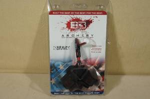 lot 54 image: B3 Brave Single Jaw Micro-Model Bow Release