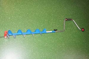 lot 92 image: Strike Master 4.5 Hand Ice Auger