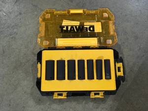 DEWALT 12 in. Drive SAE Deep Impact Socket Set (7-Piece)  Customer Returns See Pictures