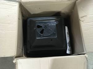 Cub Cadet Original Equipment FastAttach Electric Rear Spreader for XT1 and XT2 Lawn Mowers   Customer Returns See Pictures
