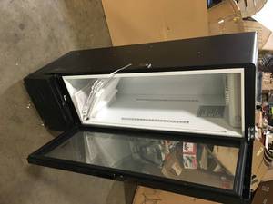 Premium LEVELLA 4.9 cu. ft Commercial Upright Display Frost Free Refrigerator Glass Door Beverage Cooler with LED Light Strip in Black  Damaged Customer Returns See Pictures