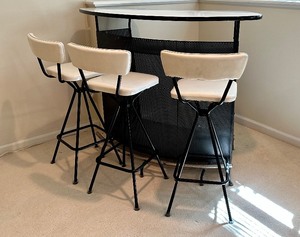 Mid Century Modern Curved Bar with 3 Stools