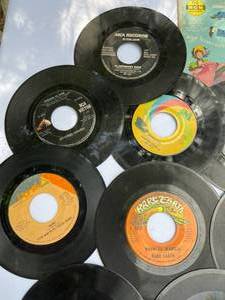 Vintage 45 Lot Including The Beatles Hey Jude