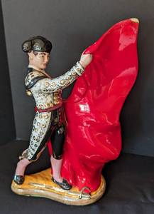 Vintage Ceramic Bullfight Figurines