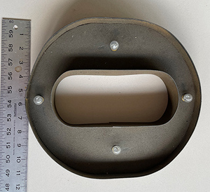 lot 21 image: Metal O Sign with Light Switch