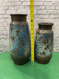 lot 44 image: Pair of Ceramic Pots