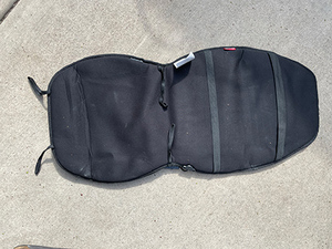 lot 56 image: Car Seat Heating Pad with Car Plugin Adapter