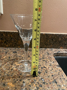 lot 91 image: Lot of 4 Martini Glasses