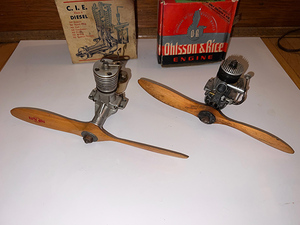 lot 101 image: Diesel Model airplane enginesOhlsson and Rice, C.I.E.. Penneys tachometer Riverside Timing light.