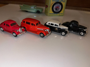 lot 106 image: Wienermobile bank, whistle, and hot wheels 4Dick Tracy by Disney-Ertl Cars the movie