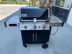 Slightly used Weber Genesis EX-335 Gas Smart Grill $1500 Retail