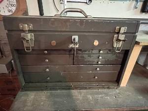 lot 10 image: Vintage PARK Heavy Duty Tool Box (14 x 20 x 8.5) with Contents