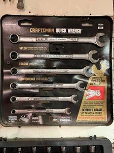 lot 15 image: Quality Craftsman Quick Wrench Set