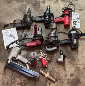 lot 70 image: Vintage Drill and Heat Gun Lot including Milwaukee, Warner, Black & Decker, Craftsman