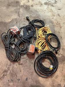 lot 83 image: Extension Cord Lot