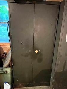 lot 84 image: Vintage Metal Storage Cabinet (Terrells Metal Office Furniture) 78 x 37 x 18 - Contents not included