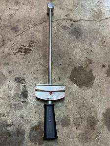 lot 95 image: Vintage Sears Craftsman Torque Wrench