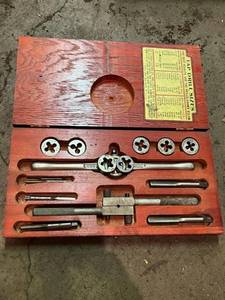 lot 97 image: Vintage Dunlap Tap and Die Set