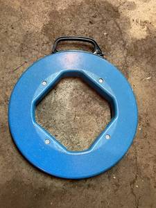 lot 103 image: Electricians Fish Tape