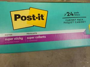 lot 22 image: 24 ct Post It Cabinet Pack...
