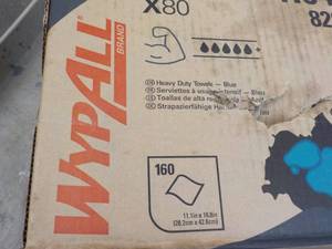 lot 25 image: 160 ct Wypallx80 Heavy Duty Towels...