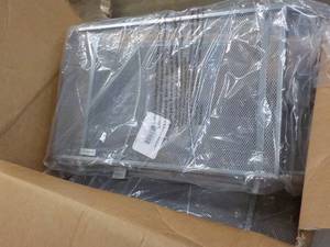 lot 27 image: 2 Wire Mind Reader Storage...