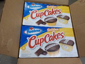 lot 57 image: 8 ct Boxes 8 each box Hostess Golde...