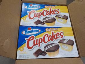 lot 59 image: 8 ct Boxes 8 each box Hostess Golde...