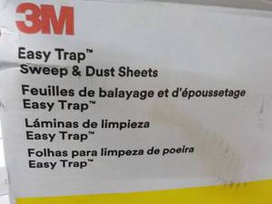 lot 259 image: 500 ct Easy Trap Sweep and Dust She...