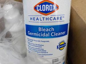 lot 271 image: 5 Ct Qt Bottles Clorox Bleach Germi...