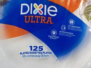 lot 280 image: 125 ct Dixie Ultra 10 116 Paper P...