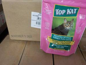 lot 347 image: 10 ct 15 oz Bags Top Kat Premium Ca...