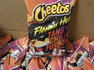 lot 402 image: Case of 32 2.75 bags cheetos Flamin...