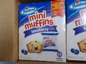 lot 107 image: 4 ct 5 Pounches each Hostess Bluebe...