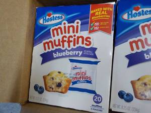 lot 111 image: 4 ct 5 Pounches each Hostess Bluebe...