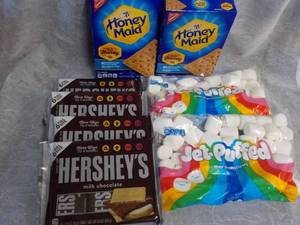 lot 162 image: Smores Kit- 2 Boxes Honey Maid Grah...