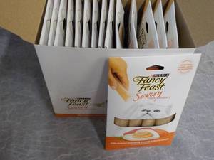 lot 188 image: Box of 15 Purina Fancy Feast Savory...