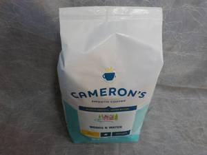 lot 197 image: Camerons 32 oz Bag Whole Bean Light Roast Smooth Coffee best date 08292023