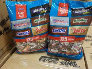 lot 222 image: 2 - 35.24 oz Bags Party Size Minis...