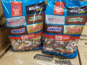 lot 223 image: 2 - 35.24 oz Bags Party Size Minis...
