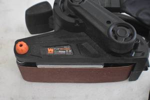 lot 13 image: Belt Sander
